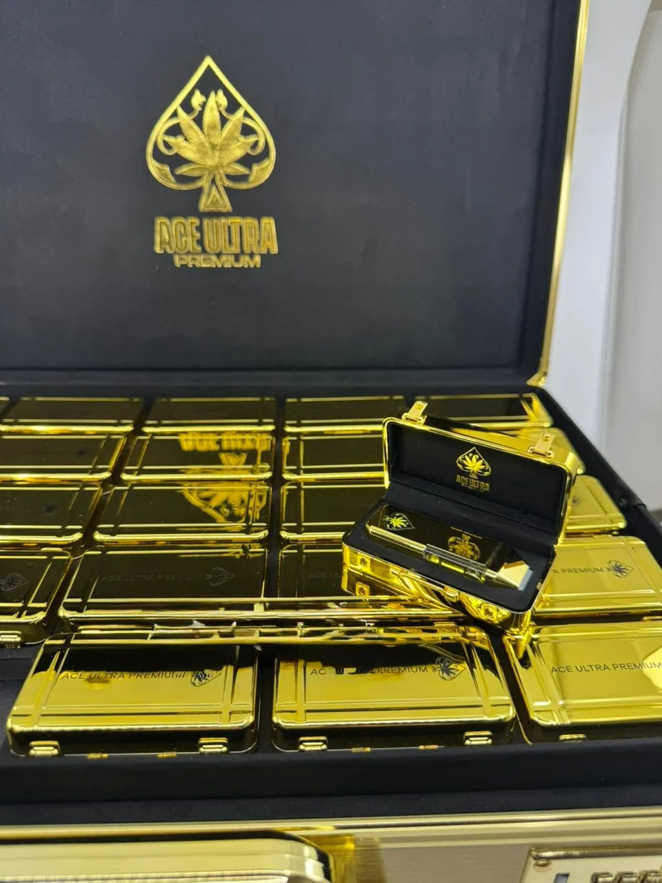 Ace Ultra Premium Gold Edition Ace Ultra Premium Gold Edition